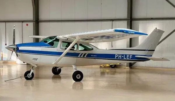 Cessna 182